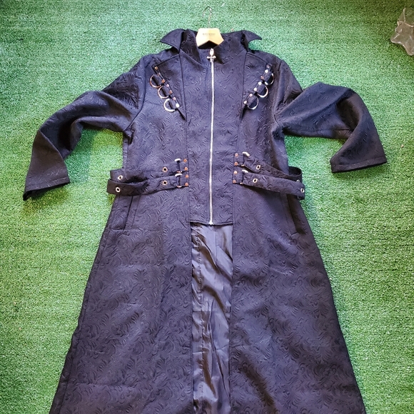 COPY - Mens Fashion Medieval  Gothic Coat - Picture 12 of 12